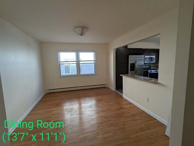 Building Photo - 437 2nd St