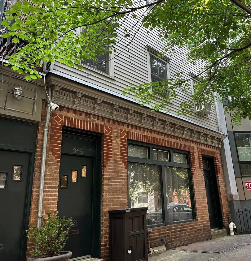 Primary Photo - 365 2nd St