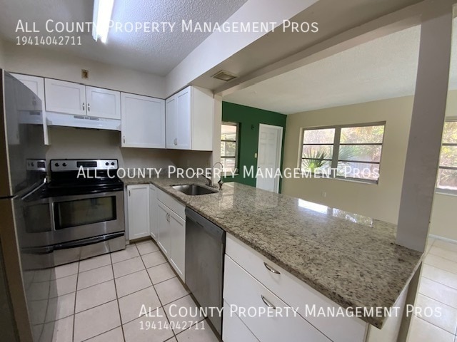 Building Photo - 3150 Jennings Dr