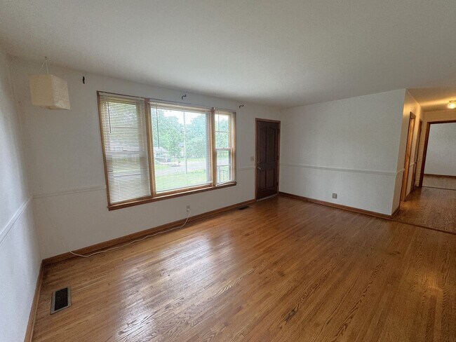 Building Photo - Excellent 2 Bedroom Home in East Nashville!