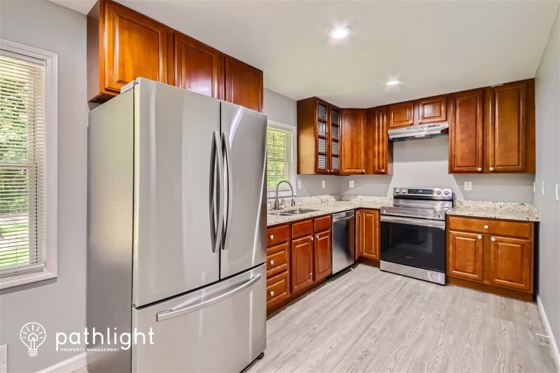 Foto principal - 2455 Thornton Drive