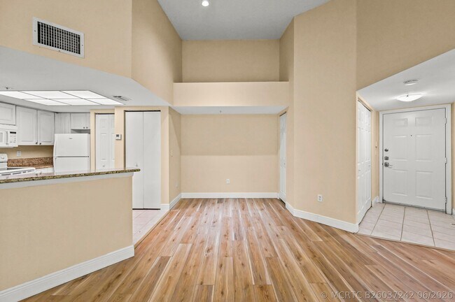 Foto del edificio - 1109 Crestwood Ct S