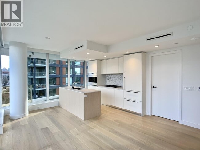 Photo du bâtiment - 1365 Davie St