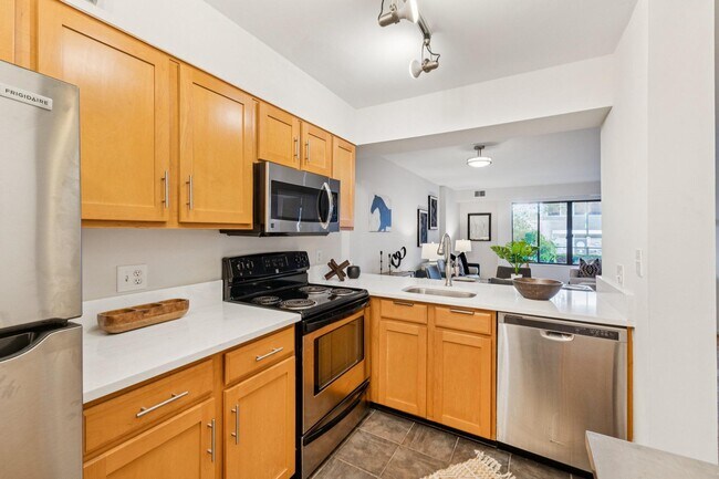 Foto del edificio - 2320 Wisconsin Ave NW