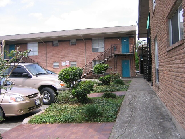 Doce Canfield Place - Twelve Canfield Place