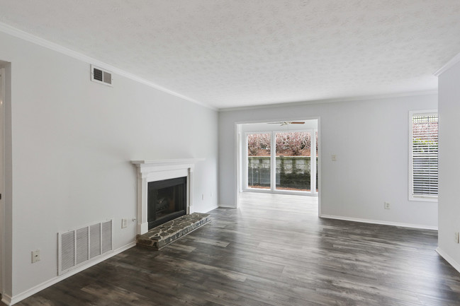 Building Photo - 1203 Vicksburg Pl