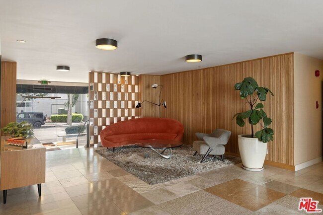 Foto del edificio - 1025 Kings Rd