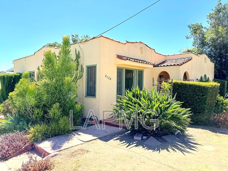 Foto principal - 4024-4026 York Blvd.