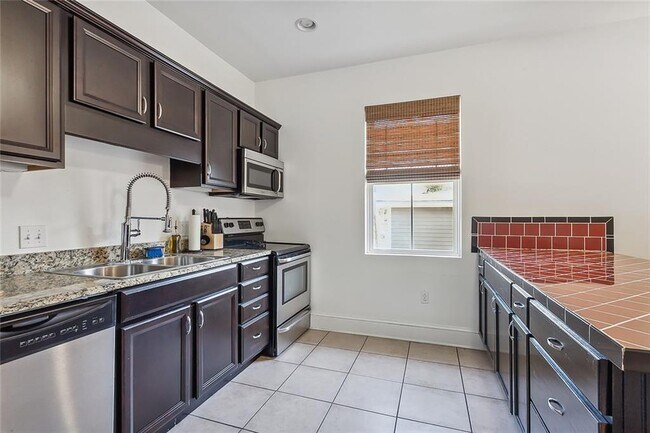 Foto del edificio - 635 N Carrollton Ave