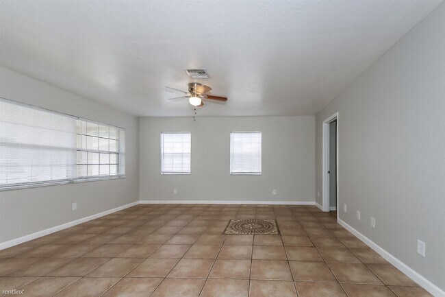 Foto del edificio - 4 br, 2 bath House - 950 York Street