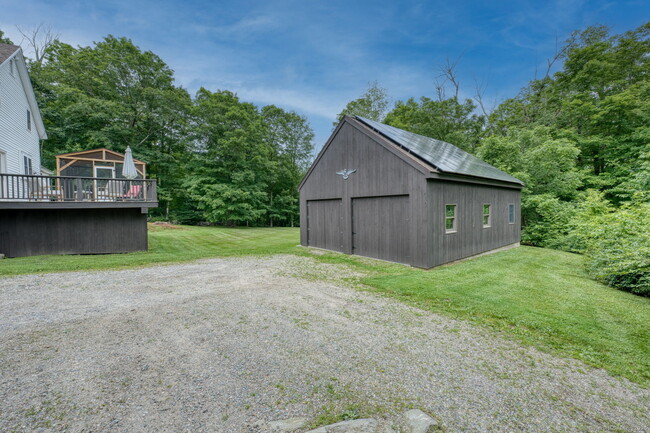 Building Photo - 16 Osborn Rd