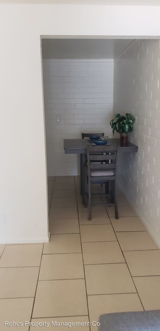 Foto del edificio - 3839 W Camelback Rd