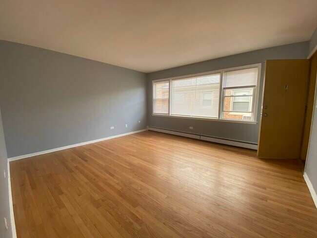 Building Photo - 3826 N Harlem Ave
