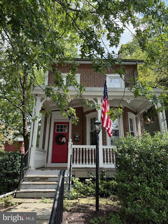Foto principal - 413 E Montgomery Ave