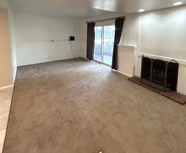 Building Photo - 2 Bedroom Condo in Bountiful