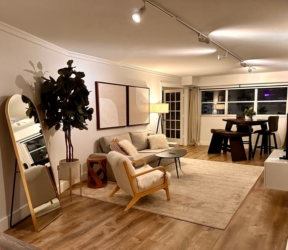 Photo - 1881 Washington Ave (Miami Beach, FL)