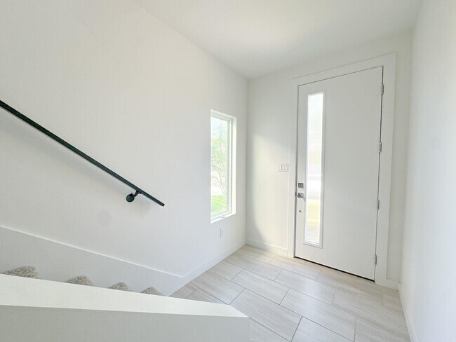 Foto del edificio - 424 Deer Path Lp