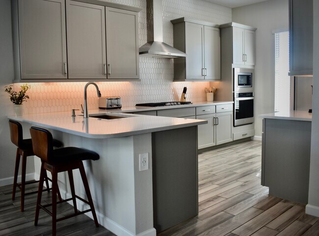 Foto del edificio - 5128 E Coolbrook Ave