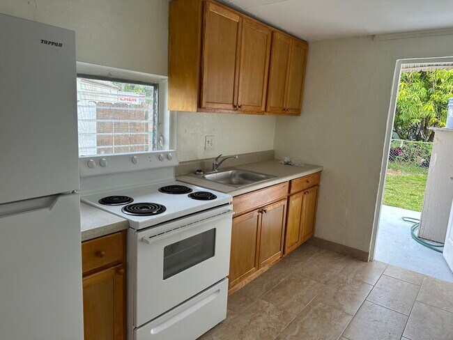 Foto del edificio - 5811 Pierce St