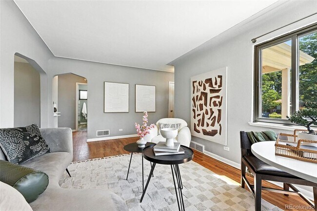Foto del edificio - 3 Bed, 2 Bath Home in Denver