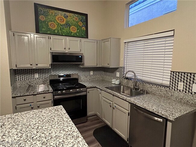 Foto del edificio - 8148 Tone St