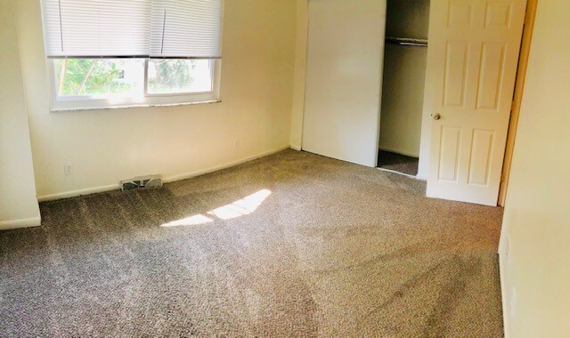 Foto del edificio - 196 Northeast Ave