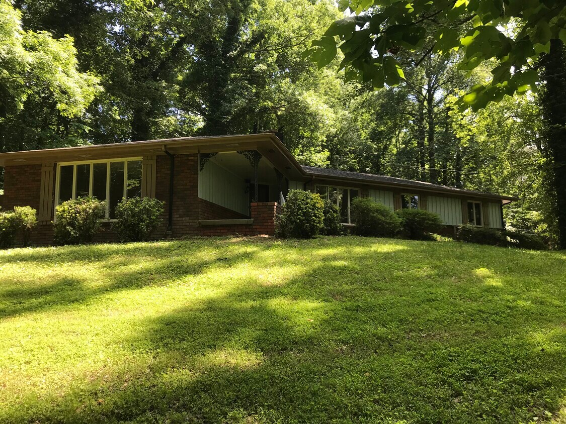 Primary Photo - 5290 Tallant Rd