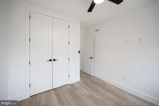 Foto del edificio - 1838 S 23rd St