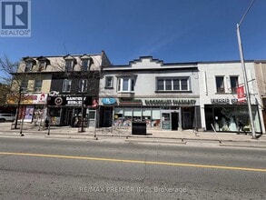 Building Photo - 938 Bloor St W