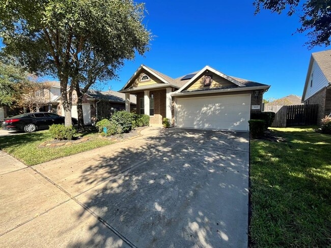 Building Photo - 3015 Crescent Oaks Park Ln