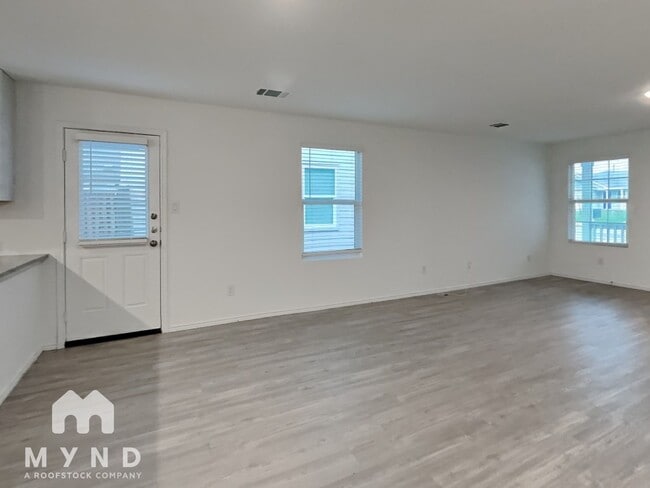 Building Photo - 9611 Littleton Grist