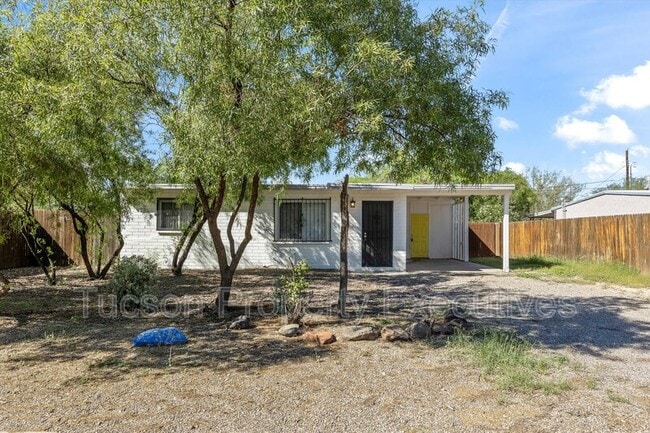 Photo - 3317 N Howard Blvd House