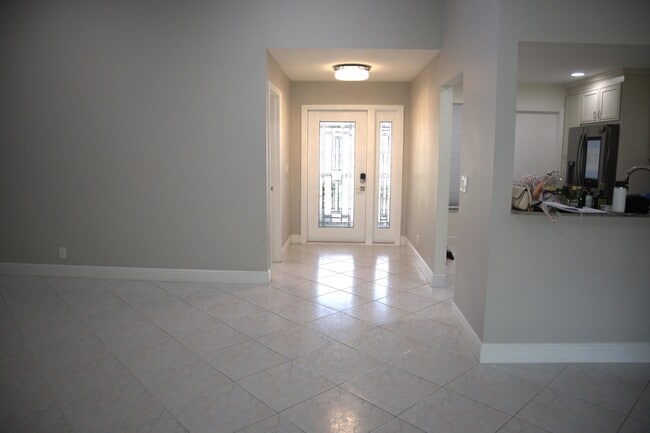 Foto del edificio - 9746 Lancaster Pl