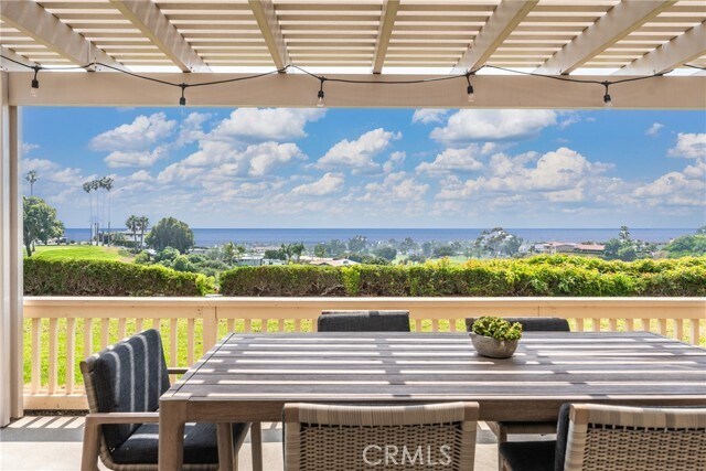 Foto del edificio - 150 Avenida Adobe