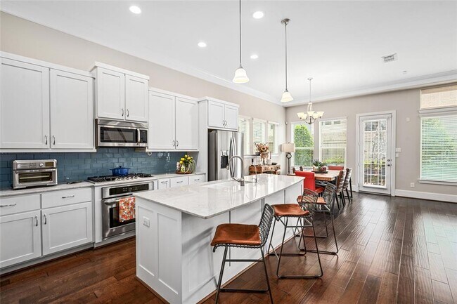 Building Photo - 1407 Devonshire Manor Ln
