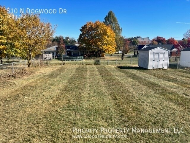 Building Photo - 510 N Dogwood Dr