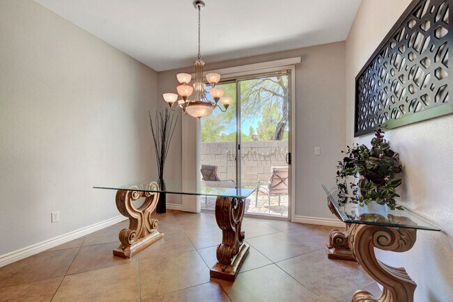 Building Photo - 9048 W Little Arrow Ct
