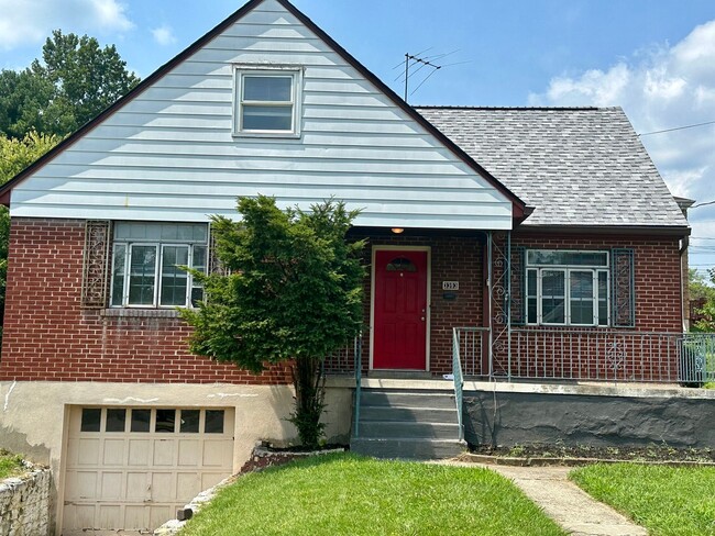 CHEVIOT: Charming 3+ bed 1.5 bath 1 car - CHEVIOT: Charming 3+ bed 1.5 bath 1 car House