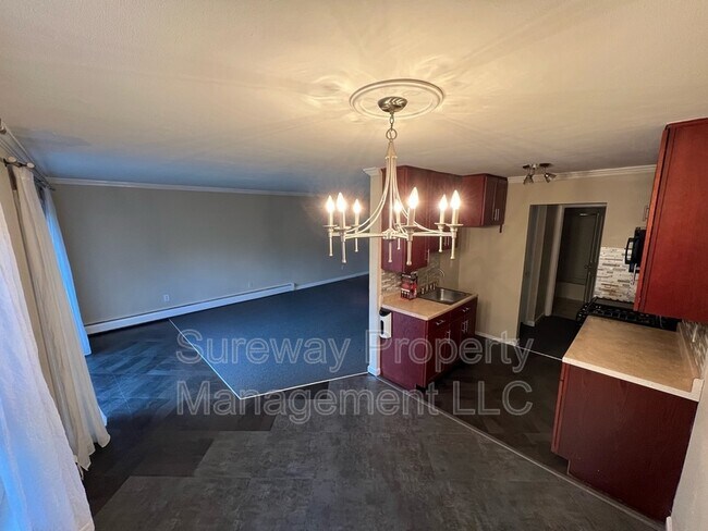 Building Photo - 23 Old Millstone Dr