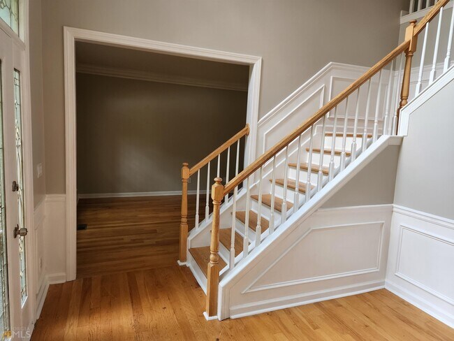 Foto del edificio - 2460 Sawtooth Oak Dr