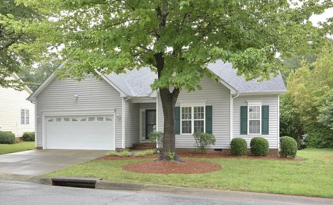 Building Photo - 710 Latta Cir