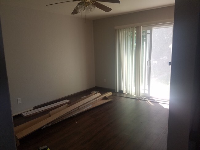 Foto del edificio - 1456 Realty Rd.