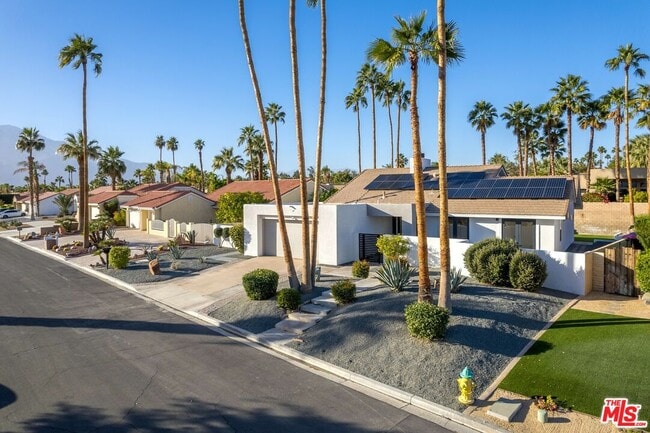 Building Photo - 70895 Ironwood Dr