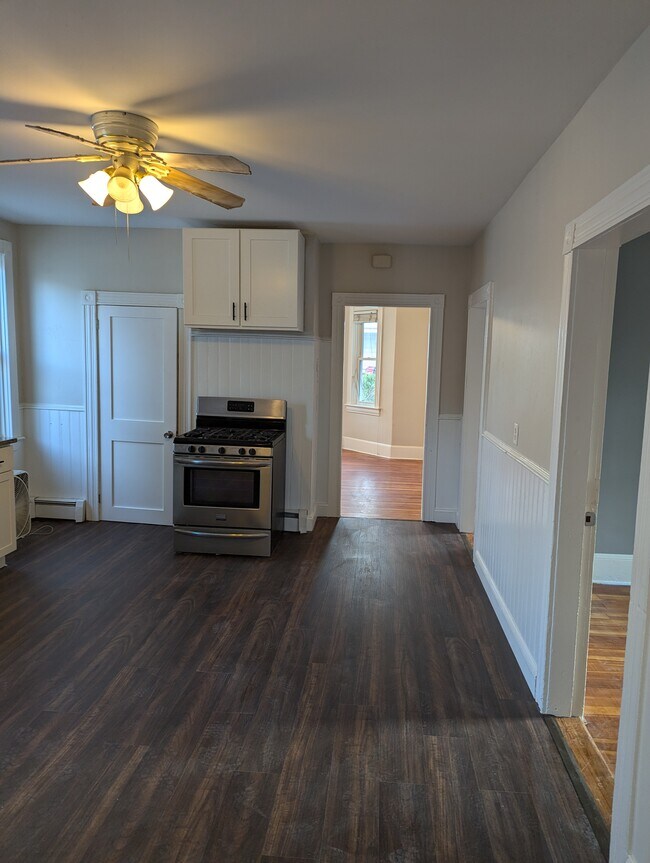 Cocina convertida en sala de estar - 57 Clemence St