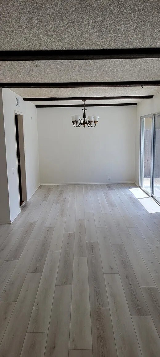 Foto del edificio - 435 Mills Way