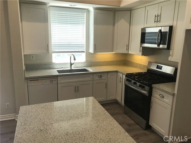 Foto del edificio - 2237 Chaffee St