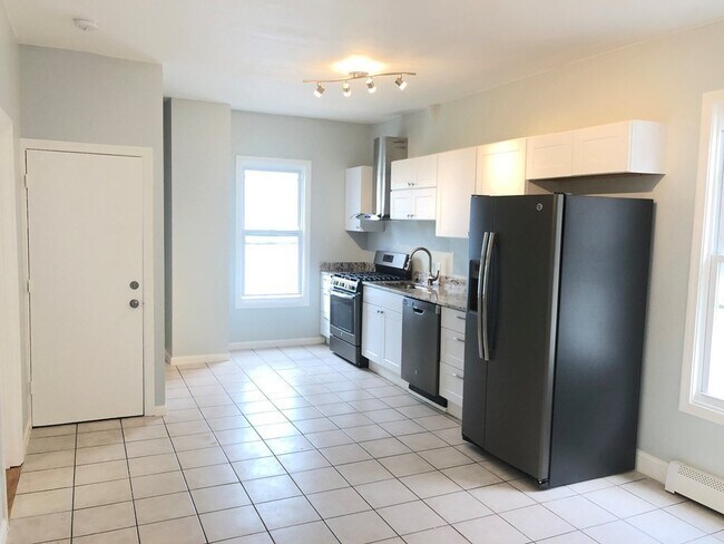 Building Photo - 17 Cross St