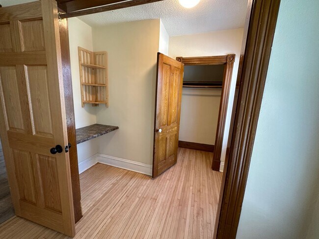 Foto del edificio - 416 Daly St