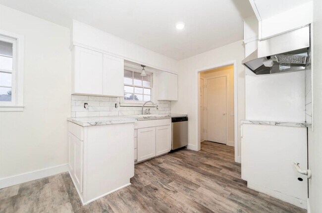 Foto del edificio - 4939 47th St