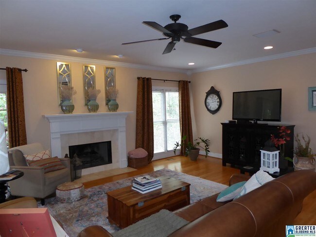 1027 Valley Crest Dr Hoover Al 35226 House For Rent In Hoover